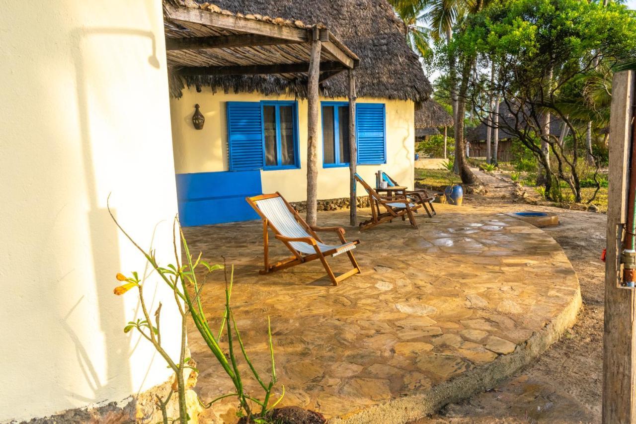 Hibiscus Beach House Pangani Exterior foto