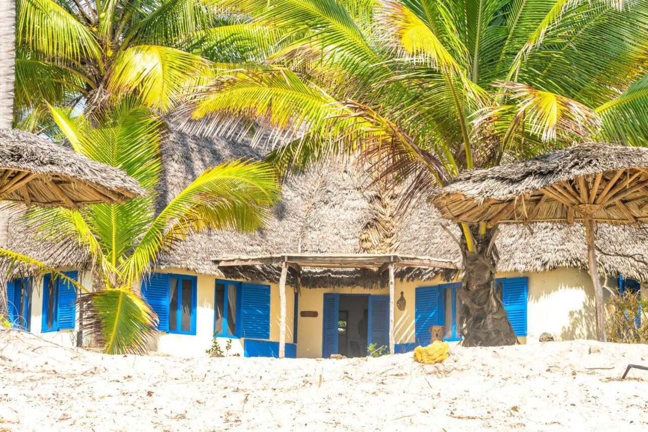 Hibiscus Beach House Pangani Exterior foto